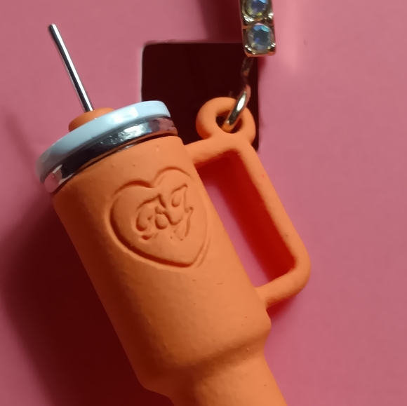 Betsey Johnson earrings - Picture 5 of 6